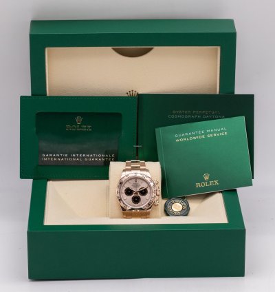 Rolex Daytona 18kt Everose Sundust Dial Box And Papers 2021 116505