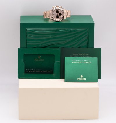 Rolex Daytona 18kt Everose Sundust Dial Box And Papers 2021 116505