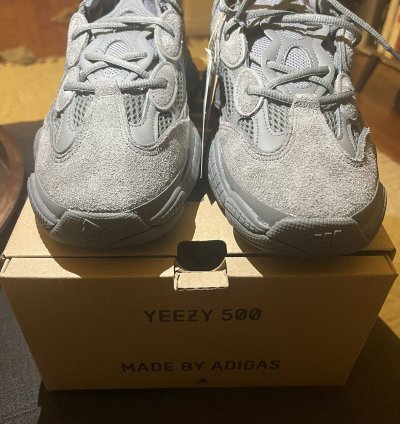 8 5 Grainte Yeezy 500