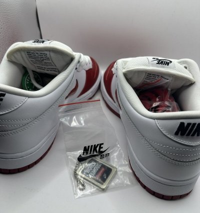 Nike Sb Dunk Low Supreme Jewel Swoosh