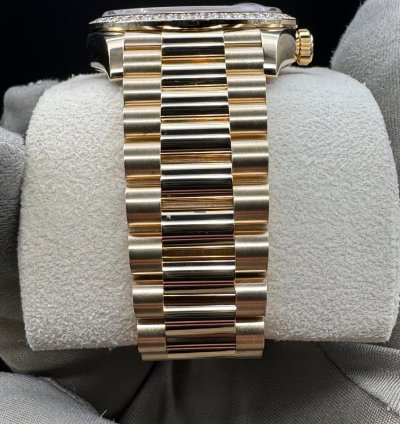 Rolex Day-date 36 Mother Of Pearl Diamond Dial Unworn