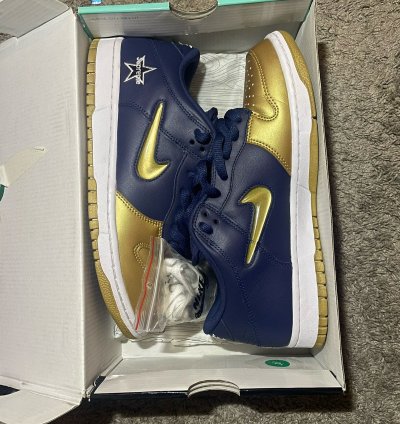 Nike Sb Dunk Low Supreme Jewel Swoosh Gold