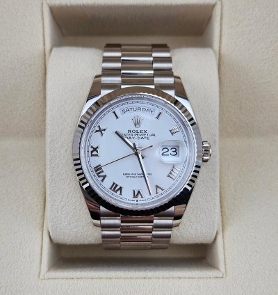 Rolex Day-date 36 New 2023 President White Gold 18kt White Dial Roman Letter 128239-0038