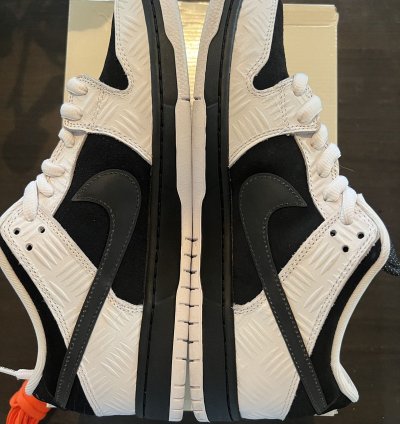 Nike Sb Dunk Low Tightbooth