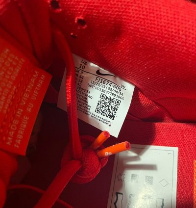 Nike Sb Dunk Low University Red Size Eu 44-us 10