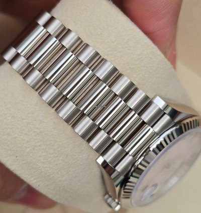 Rolex Day-date 36 Pink Opal Dial