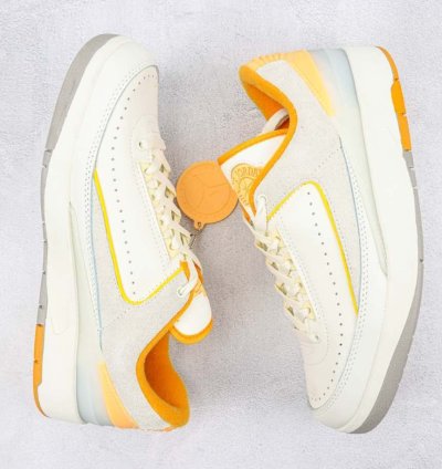 Air Jordan 2 Retro Low craft Melon Tint