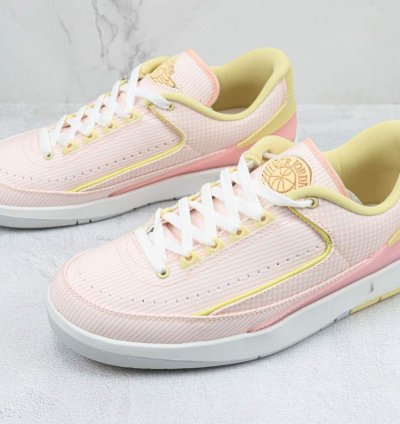 Air Jordan 2 Retro Low craft Seersucker
