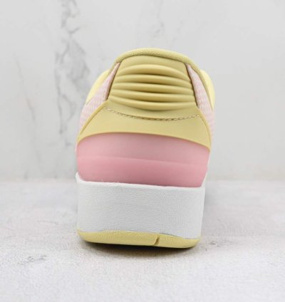 Air Jordan 2 Retro Low craft Seersucker