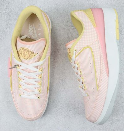 Air Jordan 2 Retro Low craft Seersucker