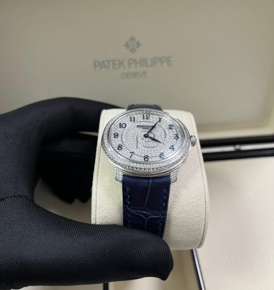 Patek Philippe Calatrava Swirl 4978 400g-001