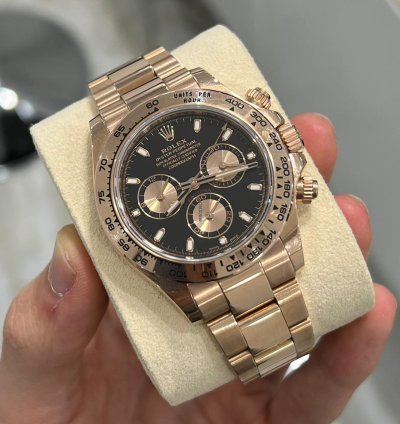 Rolex Daytona 2022 Rose Gold Daytona Black Dial Box And Papers 116505