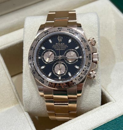 Rolex Daytona 2022 Rose Gold Daytona Black Dial Box And Papers 116505
