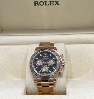 Rolex Daytona 2022 Rose Gold Daytona Black Dial Box And Papers 116505