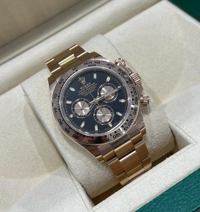 Rolex Daytona 2022 Rose Gold Daytona Black Dial Box And Papers 116505