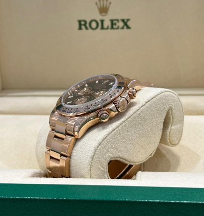 Rolex Daytona 2022 Rose Gold Daytona Black Dial Box And Papers 116505