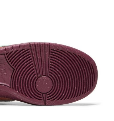 Nike Sb Dunk Mystic Red