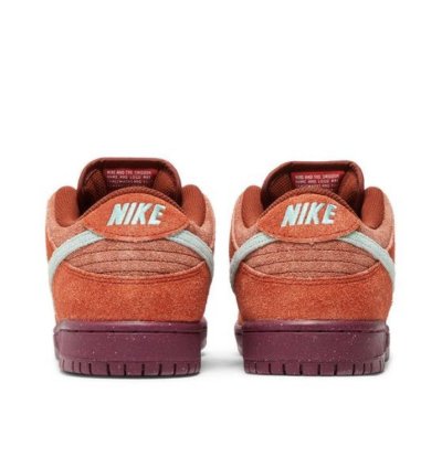Nike Sb Dunk Mystic Red