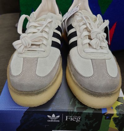 Adidas Ronnie Fieg Clarks 8th Street Samba White Black