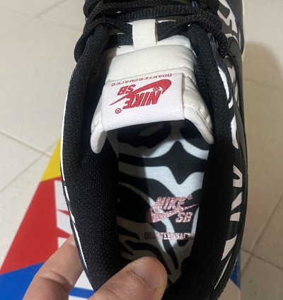 Nike Sb Dunk Quartersnacks Zebra