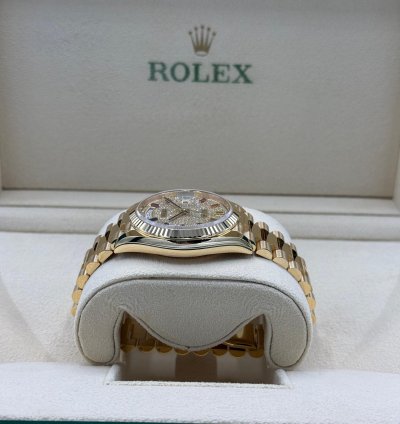 Rolex Day-date 36 Rainbow Sapphire Diamonds Dial Factory Set New