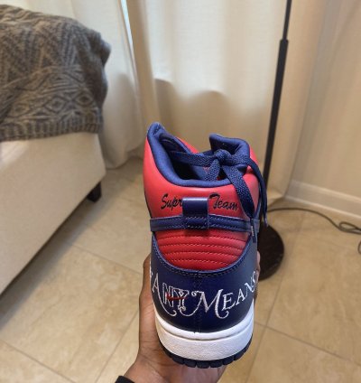 Supreme Nike Dunk High - Red Navy