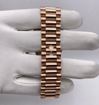 Rolex Day-date 36 Rose Gold Diamond Bezel Eisenkiesel Diamond Dial