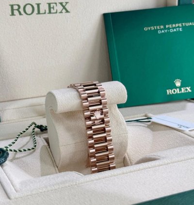 Rolex Day-date 36 Rose Gold Green Aventurine Diamond Bezel 2025