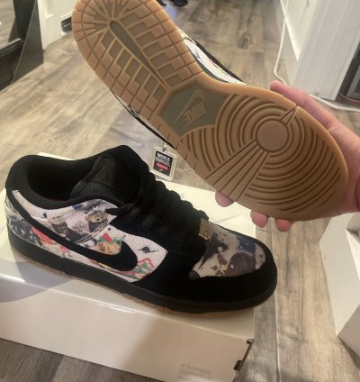Supreme Nike Dunk Low