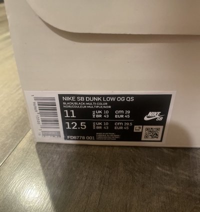 Supreme Nike Dunk Low