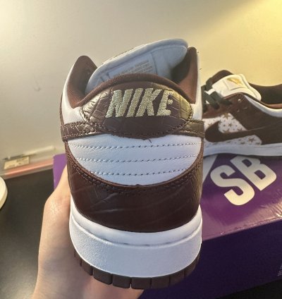 Supreme Nike Dunk Sb