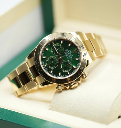 Rolex Daytona 2023 Yellow Gold Daytona Green Dial Unworn 116508 Box And Papers