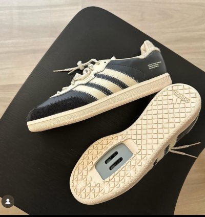 Adidas Velosamba Hal Studio