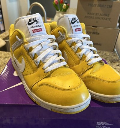 Nike Sb Supreme Air Force 2 Yellow
