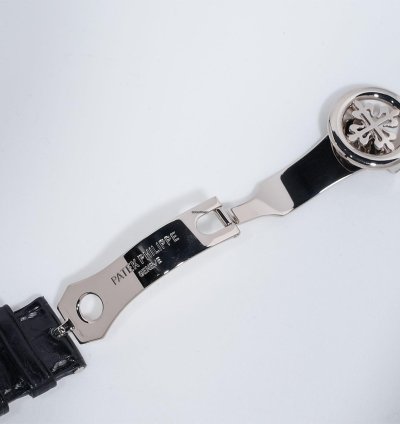 Patek Philippe Chronograph 5070g-001 Manual Winding White Gold Fair