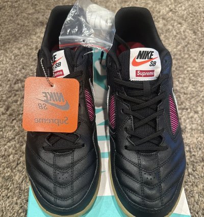 Nike Sb Supreme Gato