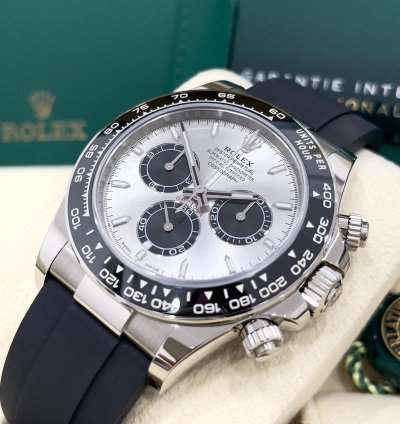 Rolex Daytona 2024 Daytona 126519 Ghost Oysterflex Silver Dial Unworn