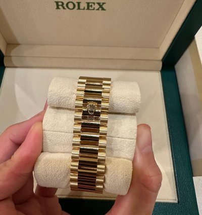 Rolex Day-date 36 Unworn 2024 Day-date 36mm 128238-0088 Carnelian Dial