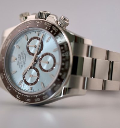 Rolex Daytona 2024 Daytona Platinum Ice Blue Baton Open Case Back 126506