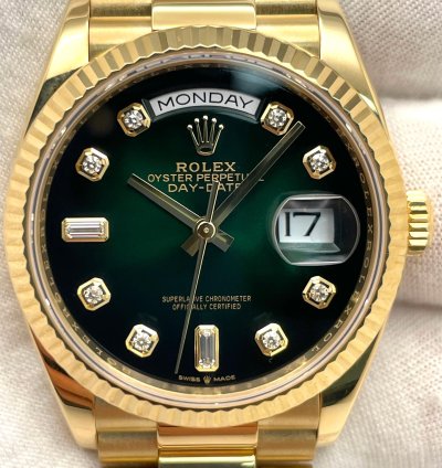 Rolex Day-date 36 Unworn Day-date 36mm Green Ombre Diamond Dial Yellow Gold Bracelet 128238 Box Paper 2023