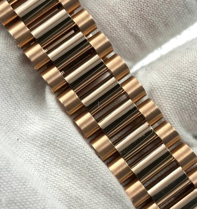 Rolex Day-date 36 Unworn Day-date 36mm White Roman Dial Rose Gold Bracelet 128235 Box Papers 2024