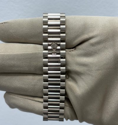 Rolex Day-date 36 White Gold - Fluted - Silver Dial New 2024 Box And Papers