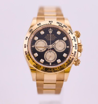 Rolex Daytona 2024 Daytona Yellow Gold Black Diamond Dot Dial 126508 Unworn
