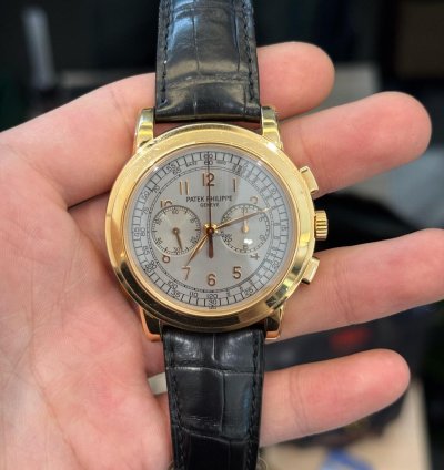 Patek Philippe Chronograph 5070r-001