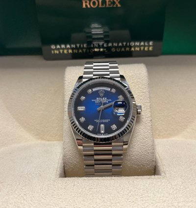 Rolex Day-date 36 White Gold Day-date 36 Watch - Fluted Bezel - Blue Ombre Diamond Dial 128239