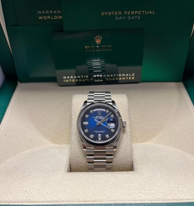 Rolex Day-date 36 White Gold Day-date 36 Watch - Fluted Bezel - Blue Ombre Diamond Dial 128239