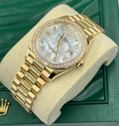 Rolex Day-date 36 White Mother Of Pearl Baguette Diamond Dial Yellow Gold President Diamond Beze