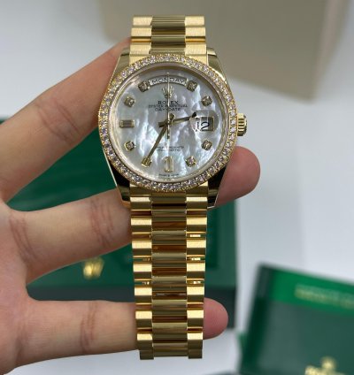 Rolex Day-date 36 White Mother Of Pearl Baguette Diamond Dial Yellow Gold President Diamond Beze