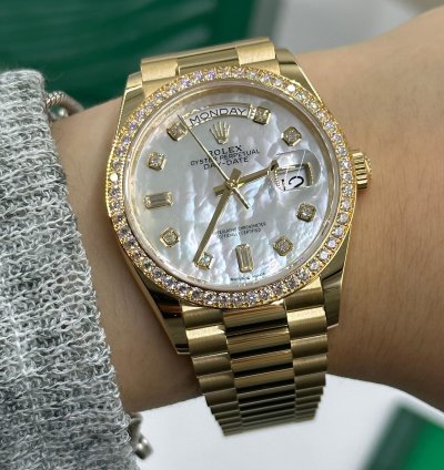 Rolex Day-date 36 White Mother Of Pearl Baguette Diamond Dial Yellow Gold President Diamond Beze
