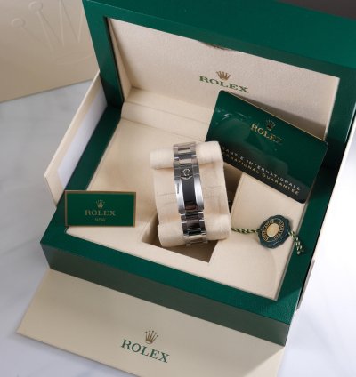 Rolex Daytona 2025 New Unworn - Daytona Cosmograph Panda